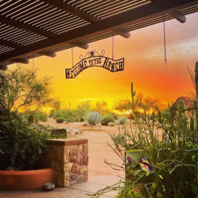 Serene & Secluded - Heart of the Sonoran Desert Bunkhouse Casita